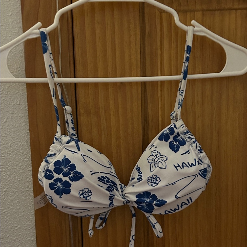 SHEIN Blue and White Floral Bikini Top